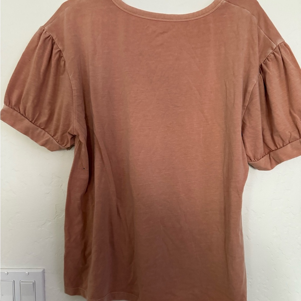 Universal thread s/s tee with ruffled sleeves - Picture 3 of 4